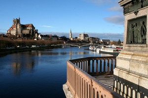 Autoverhuur Auxerre
