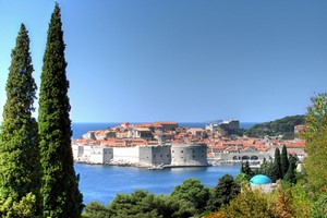 Goedkope autohuur Dubrovnik ✓ Onze aanbiedingen voor autoverhuur zijn inclusief verzekeringen  ✓ en onbeperkte af te leggen afstand ✓ op de meeste bestemmingen