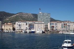 Goedkope autohuur Toulon ✓ Onze aanbiedingen voor autoverhuur zijn inclusief verzekeringen  ✓ en onbeperkte af te leggen afstand ✓ op de meeste bestemmingen