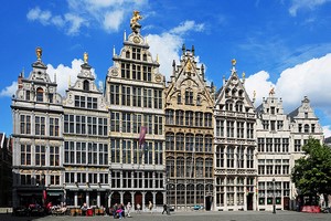 Goedkope autohuur Antwerpen ✓ Onze aanbiedingen voor autoverhuur zijn inclusief verzekeringen  ✓ en onbeperkte af te leggen afstand ✓ op de meeste bestemmingen